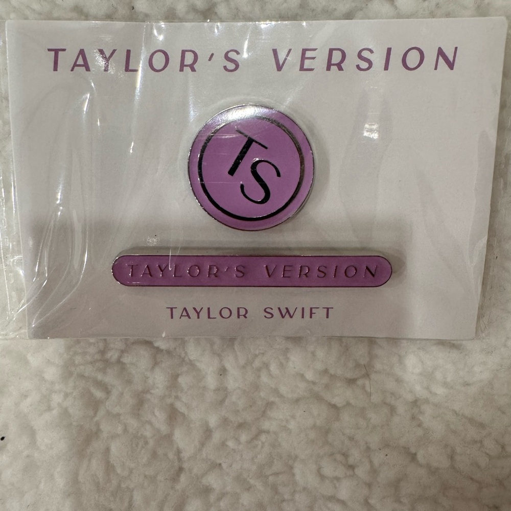 Taylor Swift Taylor's Version Pin Set - Purple